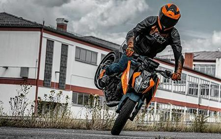 2025 KTM 250 Duke