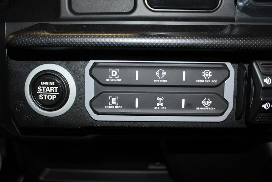 2026 Can-Am® SSV DEF MAX LTD 65 HD11 TN HB 26 Limited HD11