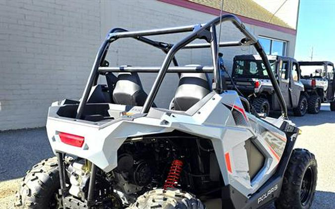 2024 Polaris RZR 200 EFI