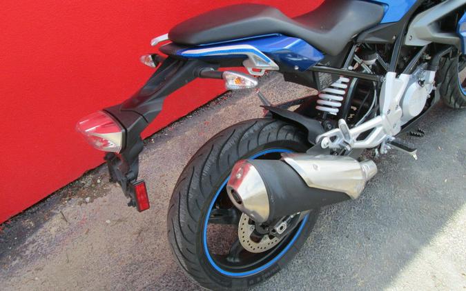 2018 BMW G 310 R Strato Blue Metallic