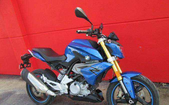 2018 BMW G 310 R Strato Blue Metallic
