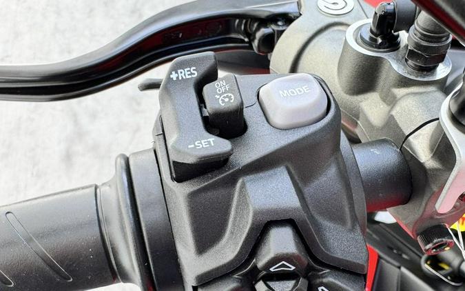 2026 Ducati Streetfighter V2