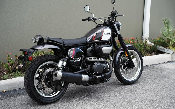 2017 Yamaha SCR950