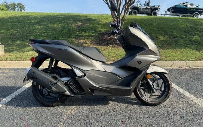 2023 Honda PCX150AP