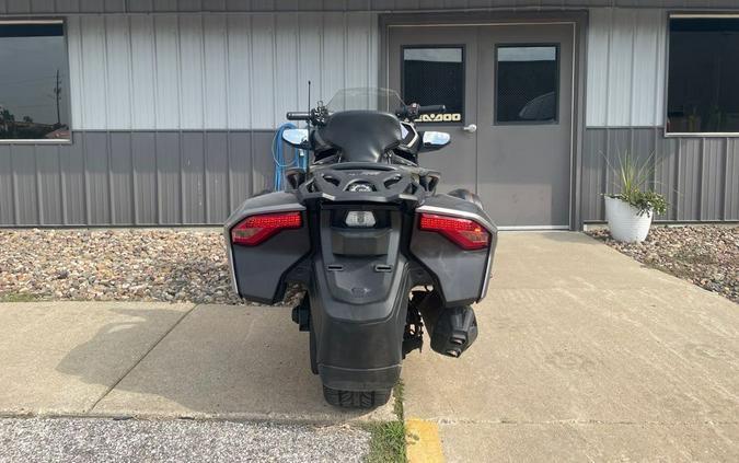 2016 Can-Am Spyder® F3-T SE6 w/Audio System