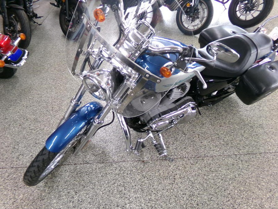 2006 Harley-Davidson® XL883C - Sportster® 883® Custom