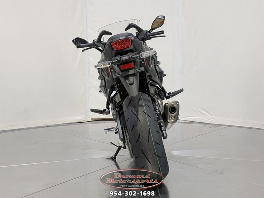 2025 Suzuki GSX-S1000GT+