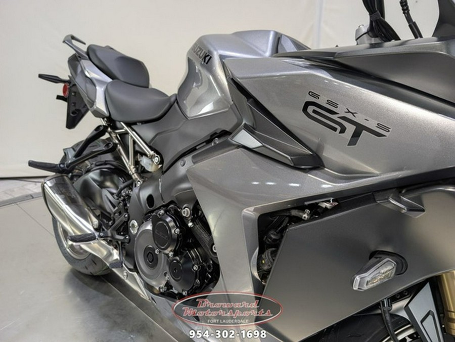 2025 Suzuki GSX-S1000GT+