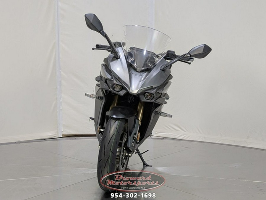 2025 Suzuki GSX-S1000GT+