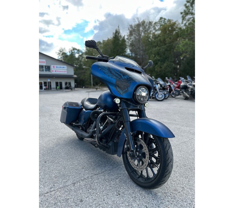 2018 Harley-Davidson Street Glide Special