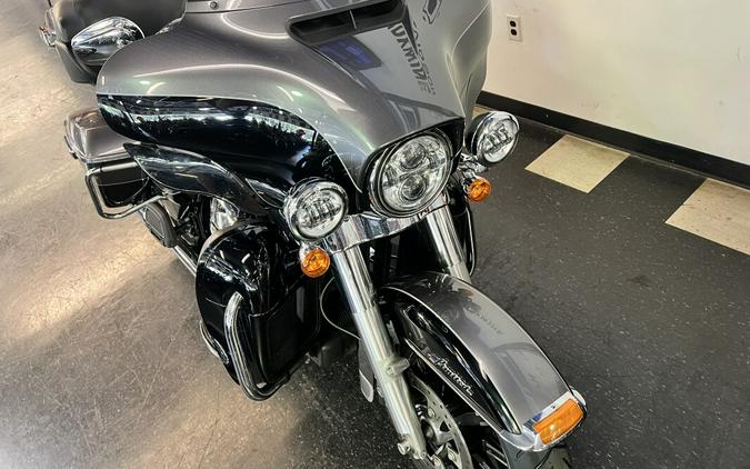 2014 Harley-Davidson® Ultra Limited Two-Tone Charcoal Pearl/Vivid Black FLHTK