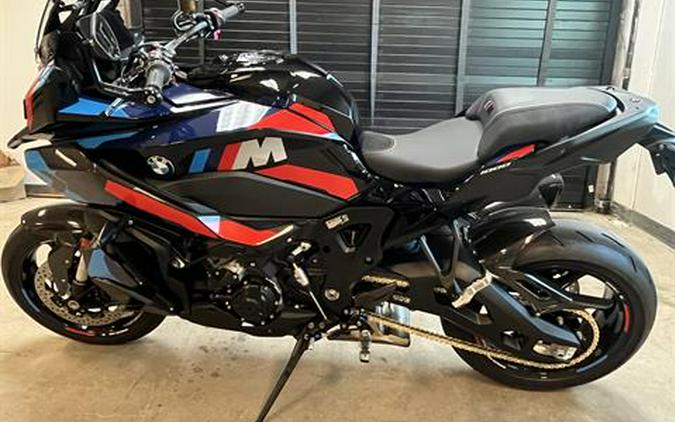 2026 BMW M 1000 XR