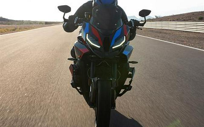 2026 BMW M 1000 XR