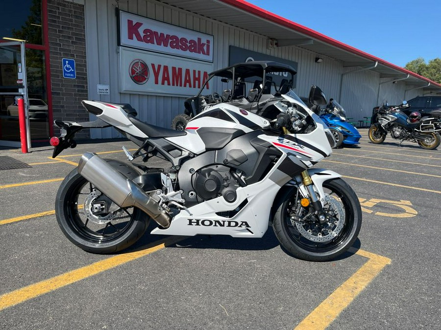 2026 Honda CBR1000RR Base