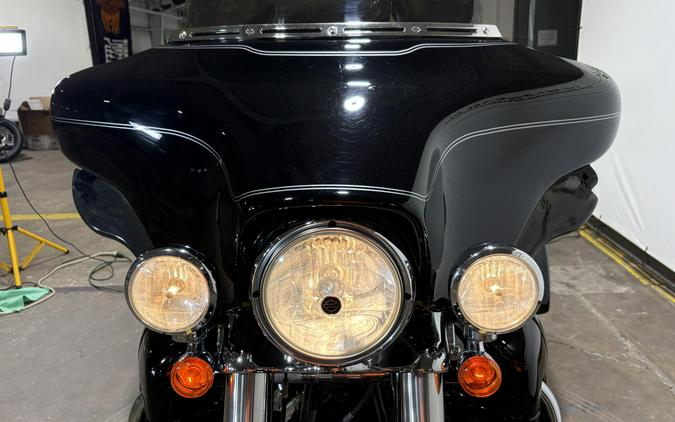 2009 Tri Glide Ultra Classic Vivid Black