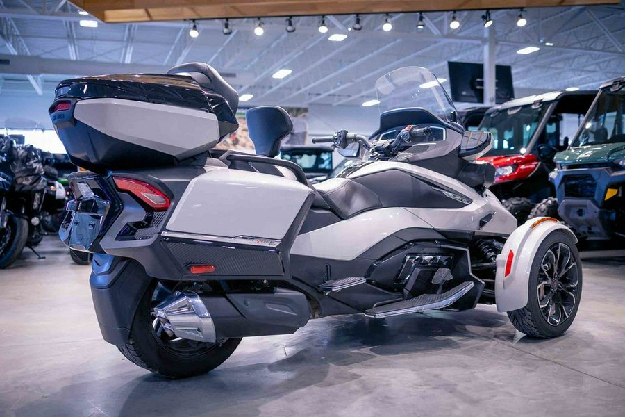 2021 Can-Am® Spyder® RT Limited Dark