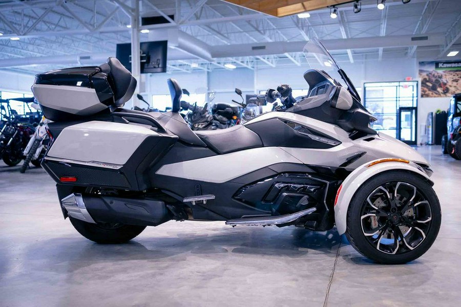 2021 Can-Am® Spyder® RT Limited Dark