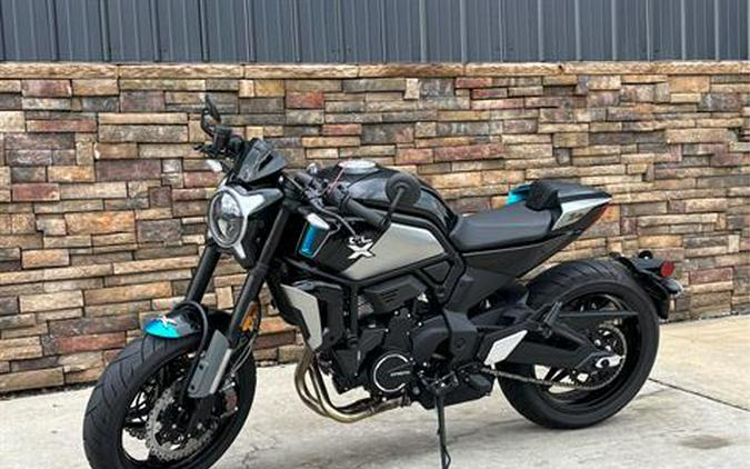 2024 CFMOTO 700CL-X Sport