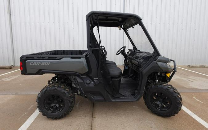 2023 Can-Am Defender XT HD10