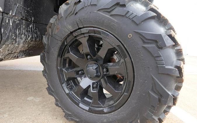 2023 Can-Am Defender XT HD10