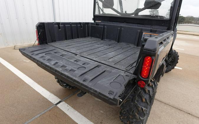 2023 Can-Am Defender XT HD10