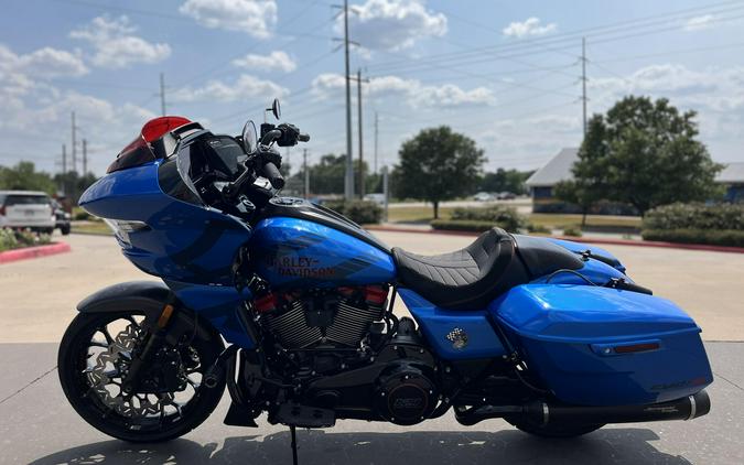 2026 Harley-Davidson® FLTRXSTSE CVO Road Glide ST Electric Coast