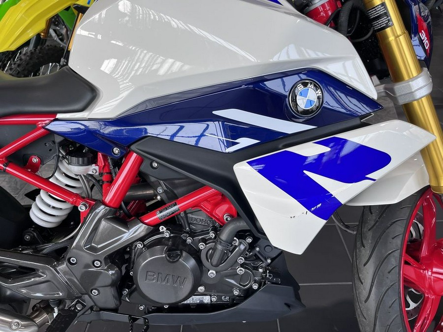 2022 BMW G 310 R Kyanite Blue Metallic