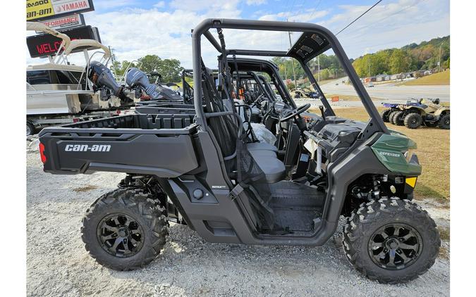 2024 Can-Am Defender HD9