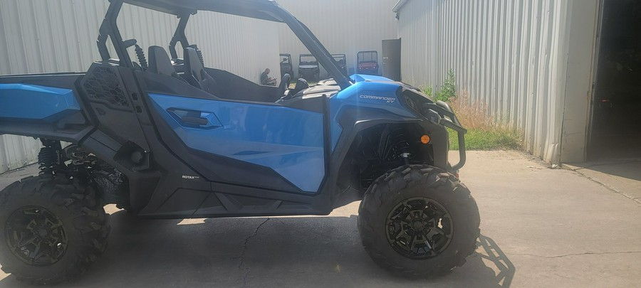 2023 Can-Am™ Commander XT 700