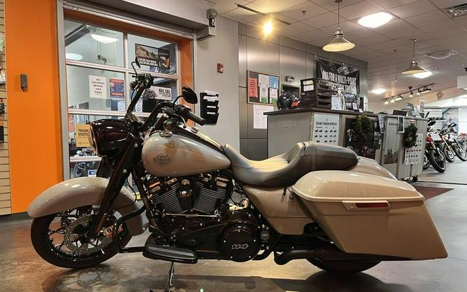 2025 Harley-Davidson® FLHRXS - Road King® Special