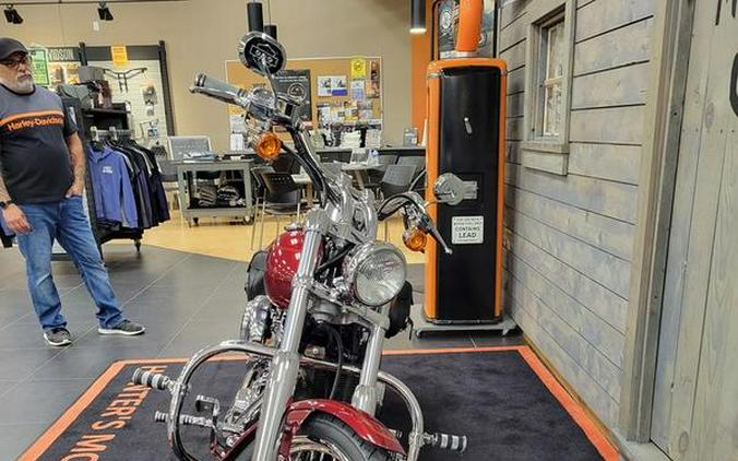 2001 Harley-Davidson® FXSTDI - Softail® Deuce Injection