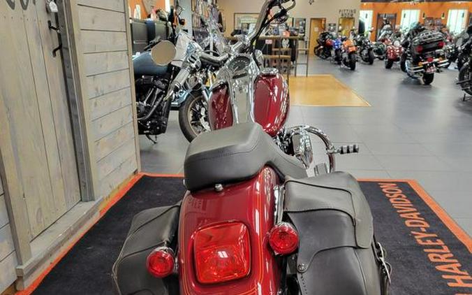 2001 Harley-Davidson® FXSTDI - Softail® Deuce Injection