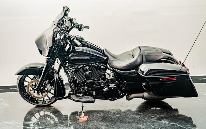 2018 Harley-Davidson Street Glide® Special