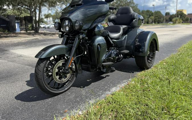 FLHTCUTG 2025 Tri Glide Ultra