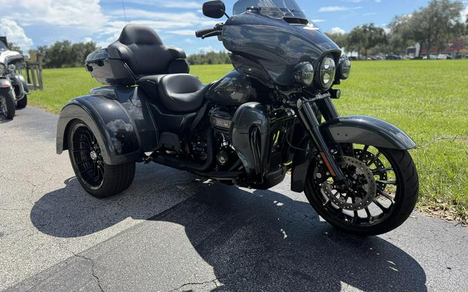 FLHTCUTG 2025 Tri Glide Ultra