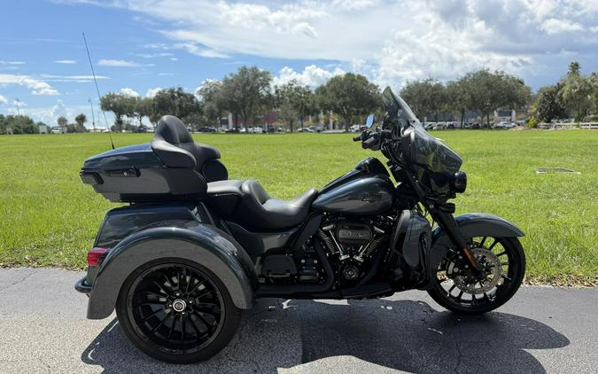 FLHTCUTG 2025 Tri Glide Ultra