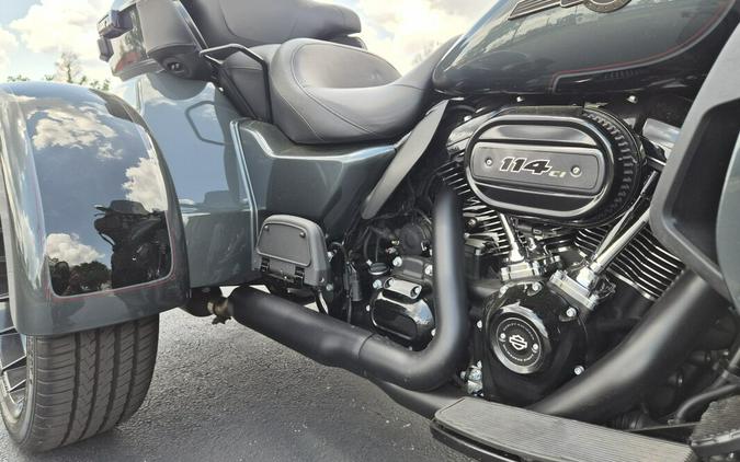 FLHTCUTG 2025 Tri Glide Ultra