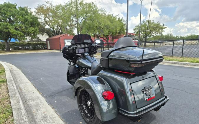FLHTCUTG 2025 Tri Glide Ultra