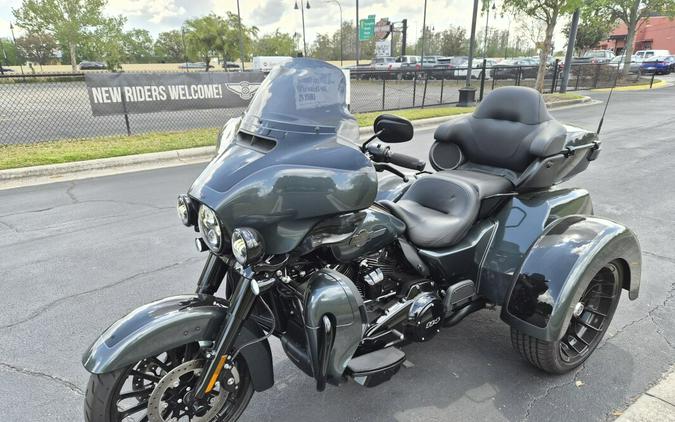 FLHTCUTG 2025 Tri Glide Ultra