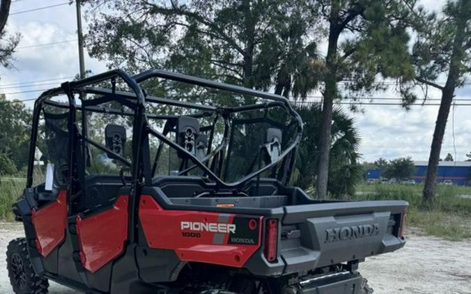 2025 Honda® Pioneer 1000-6 Deluxe Crew