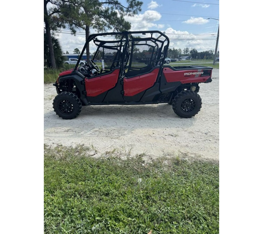 2025 Honda® Pioneer 1000-6 Deluxe Crew