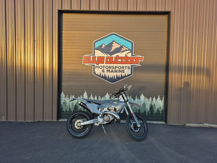 2026 HUSQVARNA TE 300 PRO - 27455