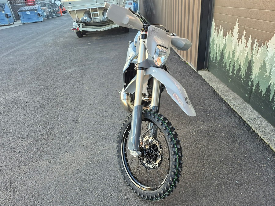 2026 HUSQVARNA TE 300 PRO - 27455