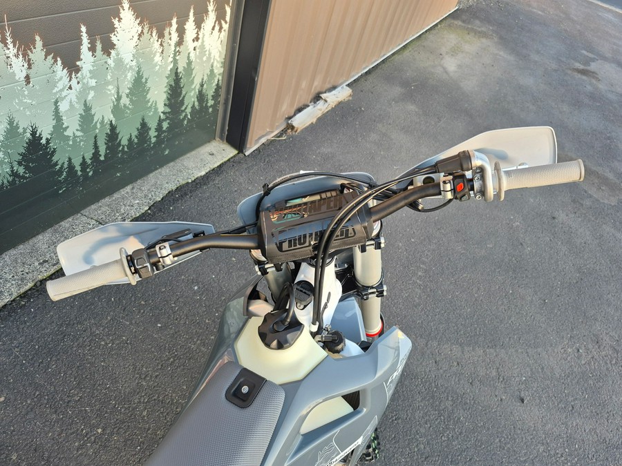 2026 HUSQVARNA TE 300 PRO - 27455