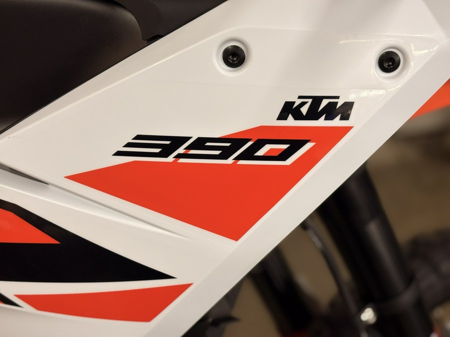 2026 KTM 390 Adventure R