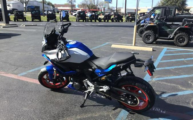 2026 BMW F 900 XR Sport