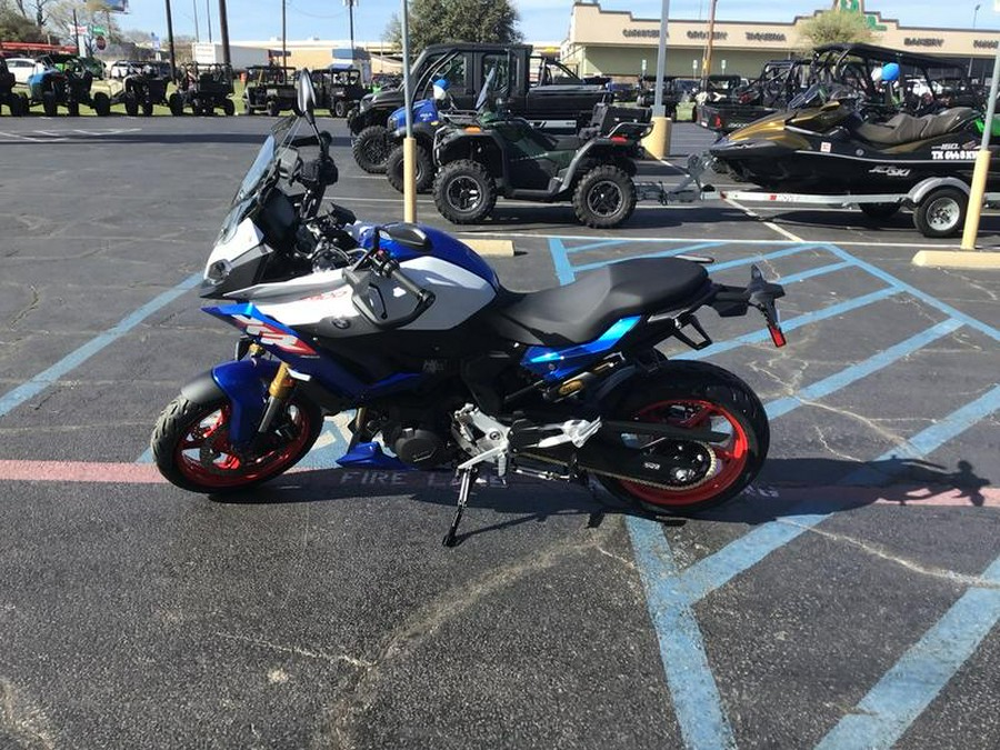 2026 BMW F 900 XR Sport