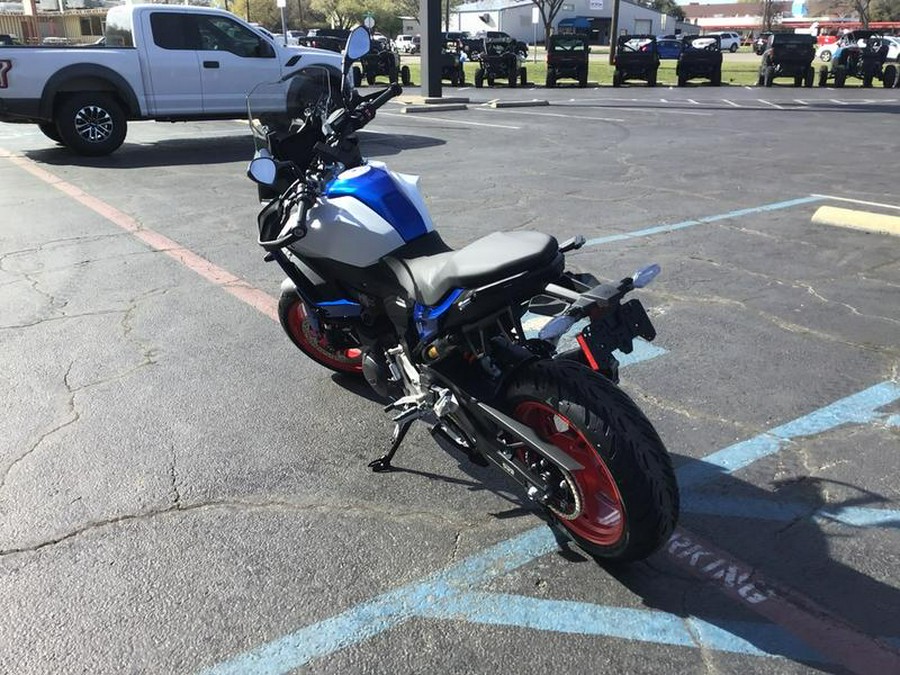 2026 BMW F 900 XR Sport