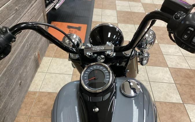 2026 Harley-Davidson® Heritage Classic Dark Billiard Gray Black Cast Wheels