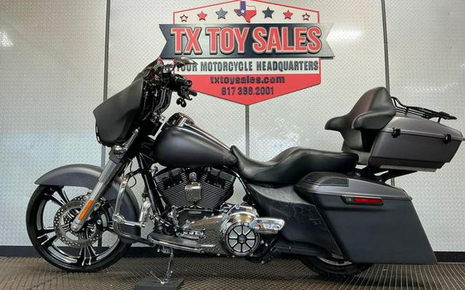 2016 Harley-Davidson Street Glide Special